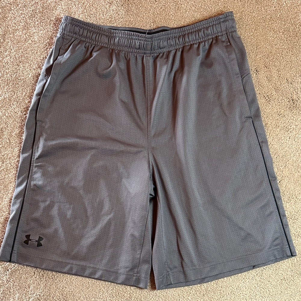 Under Armour Men's Charcoal Athletic Shorts Size Large